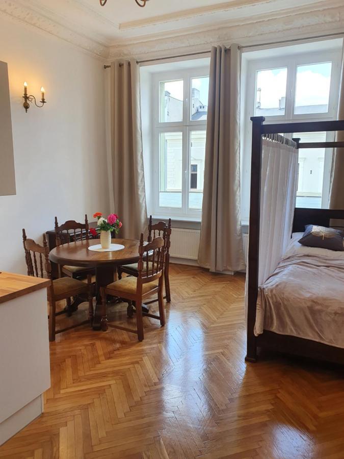 Prestige Piotrkowska 82 - Wyjatkowy Widok Na Deptak