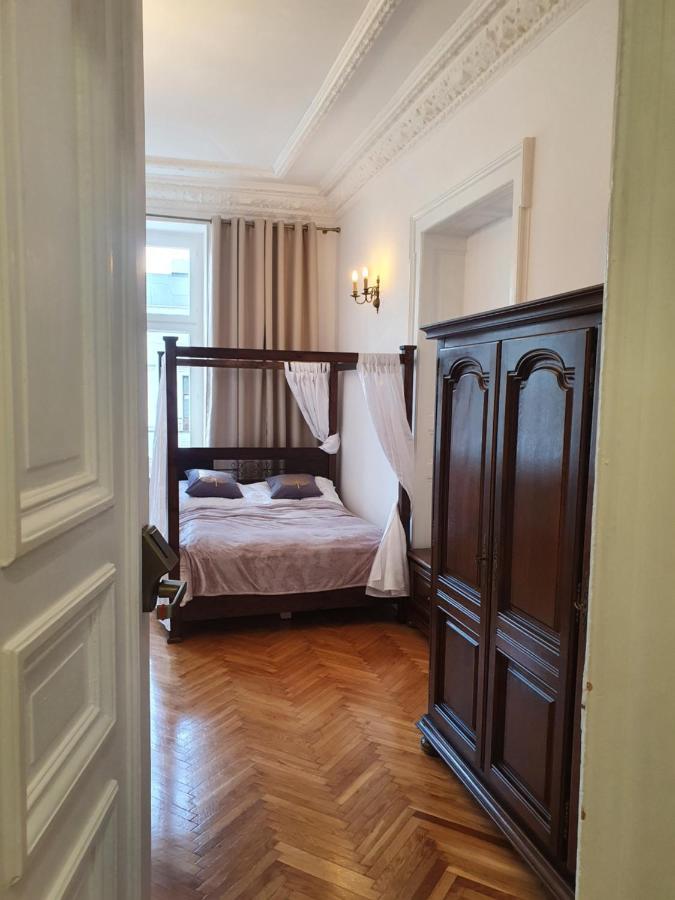 Prestige Piotrkowska 82 - Wyjatkowy Widok Na Deptak Apartment