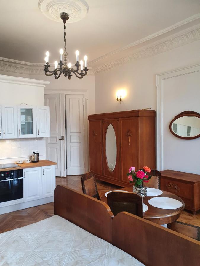 Apartment Prestige Piotrkowska 82 - Wyjatkowy Widok Na Deptak Lodz (Lodz)
