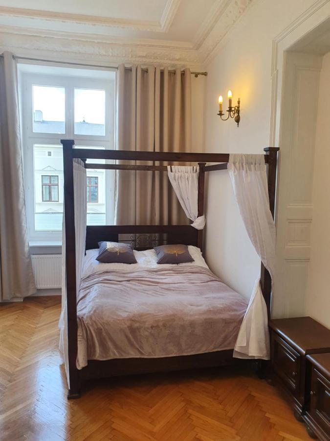 Apartment Prestige Piotrkowska 82 - Wyjatkowy Widok Na Deptak *